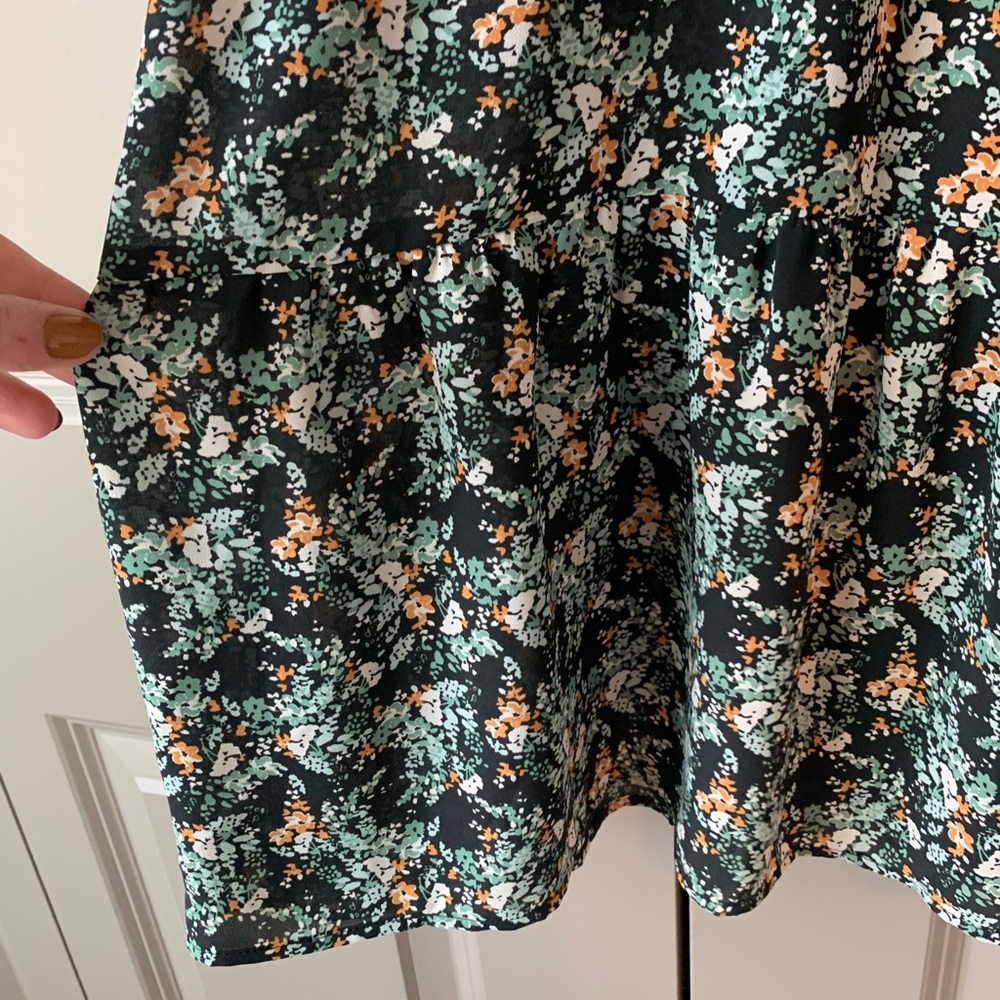Banana Republic Swing Green Floral Shift Dress. Size medium. - Picture 3 of 7